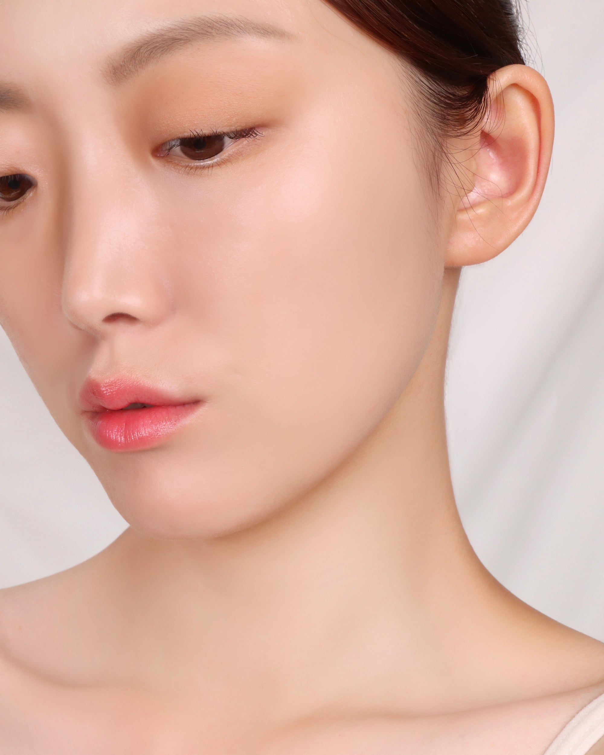 Moisturizing Foundation, Primer S, Clear - Superior Hydration for Dry Skin - Balanced Moisture Retention for Oily Skin -1.0 fl oz